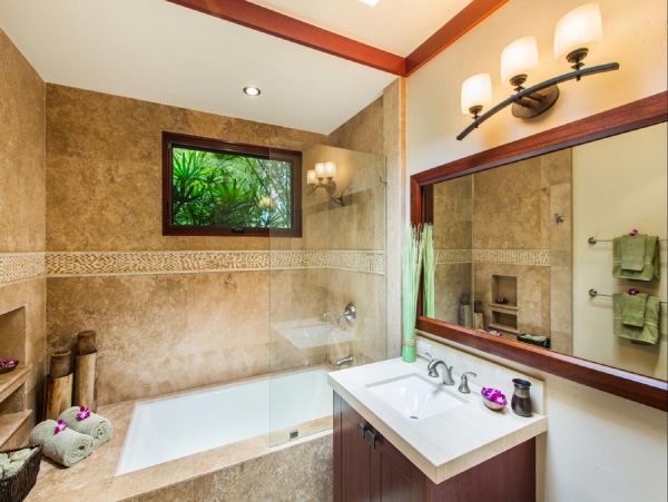 Luxury Oahu Beachfront Vacation Rental near Diamond Head Exclusive Monthly Rental
