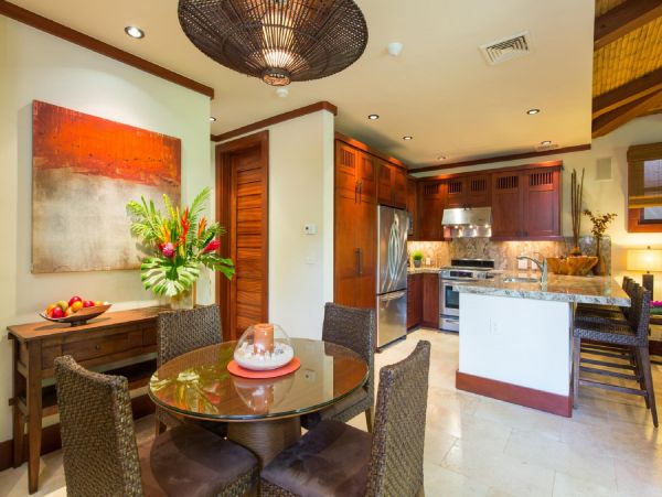 Luxury Oahu Beachfront Vacation Rental near Diamond Head Exclusive Monthly Rental