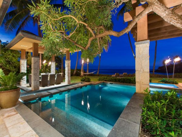 Luxury Oahu Beachfront Vacation Rental near Diamond Head Exclusive Monthly Rental