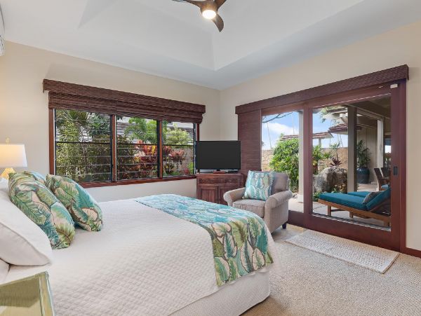 On Beach Kailua Vacation Estate Eight Bedroom
