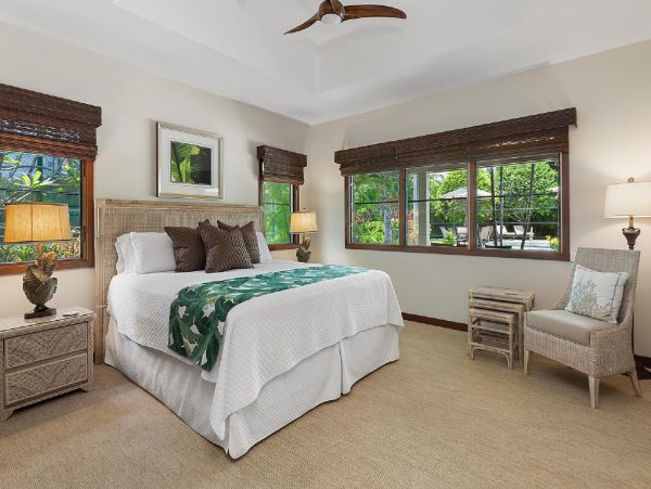 On Beach Kailua Vacation Estate Eight Bedroom
