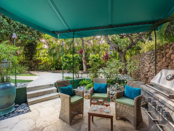 On Beach Kailua Vacation Estate Eight Bedroom