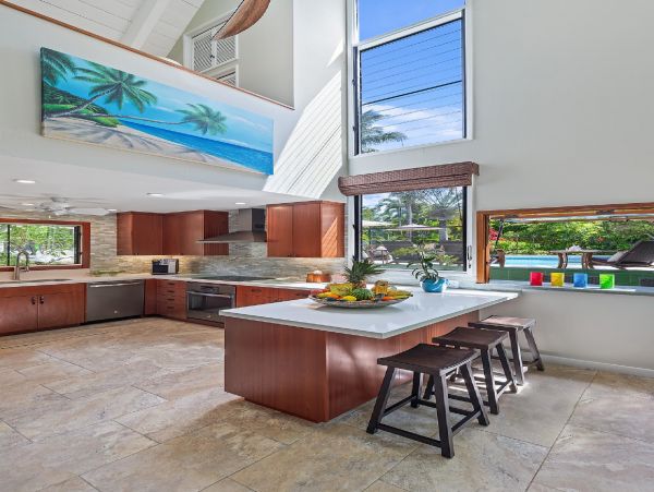 On Beach Kailua Vacation Estate Eight Bedroom