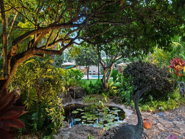 On Beach Kailua Vacation Estate Eight Bedroom