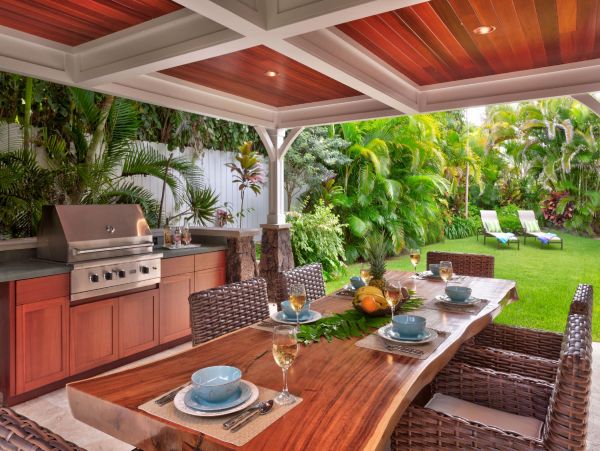 Kailua Vacation Home with Pool Four Bedroom