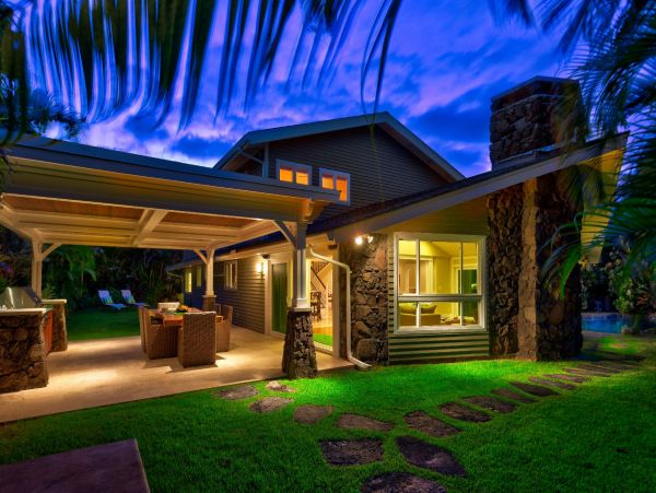 Kailua Vacation Home with Pool Four Bedroom