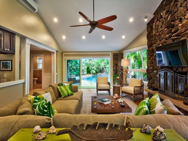 Kailua Vacation Home with Pool Four Bedroom