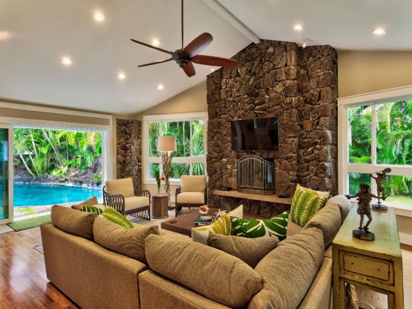Kailua Vacation Home with Pool Four Bedroom