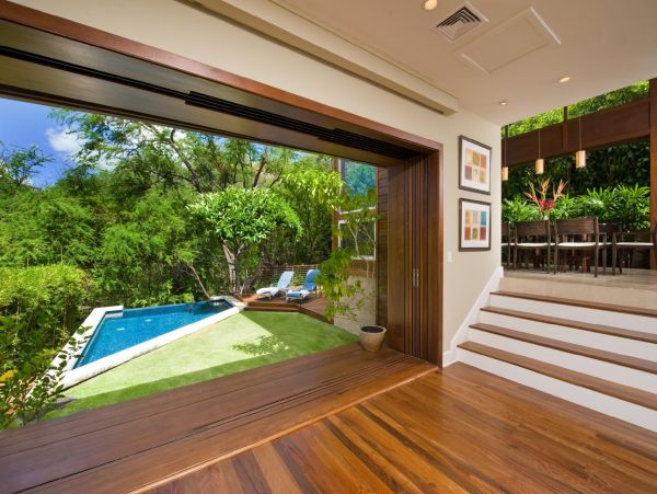 Ocean Views Vacation Home in Honolulu Four Bedroom
