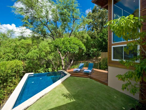 Ocean Views Vacation Home in Honolulu Four Bedroom