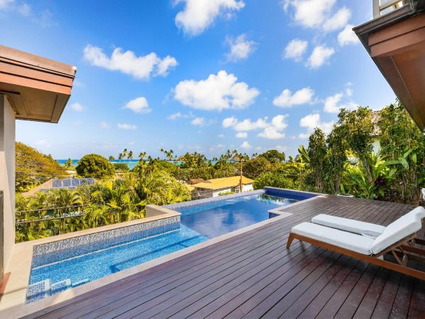Ocean Views Kailua Vacation Home Four Bedroom