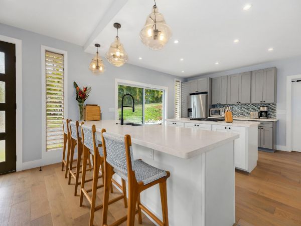 Beautiful Vacation Home in Haleihua Four Bedroom