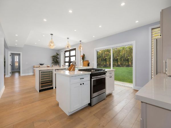 Beautiful Vacation Home in Haleihua Four Bedroom