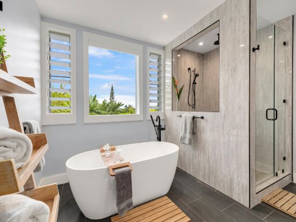 Beautiful Vacation Home in Haleihua Four Bedroom
