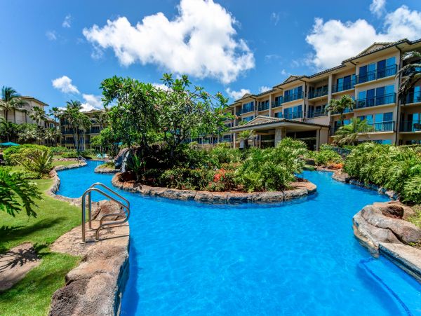 Oceanfront Two Bedroom Vacation Condo in Kapaa