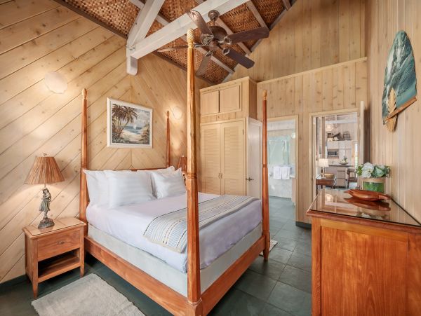 Beachfront Paradise in Kapa'a: A Luxurious Hawaiian Retreat