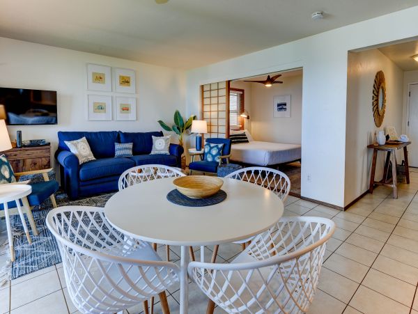Oceanfront Bliss Just 5 Minutes from Poipu Beach & Brennecke's Beach