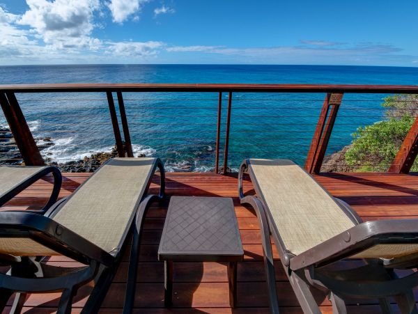 Oceanfront Bliss Just 5 Minutes from Poipu Beach & Brennecke's Beach
