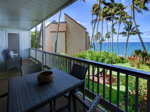 Oceanfront Bliss Just 5 Minutes from Poipu Beach & Brennecke's Beach