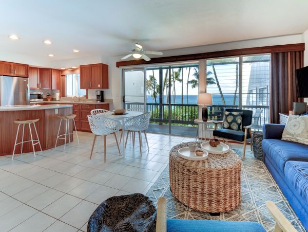 Oceanfront Bliss Just 5 Minutes from Poipu Beach & Brennecke's Beach