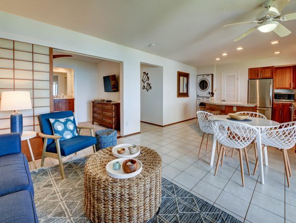 Oceanfront Bliss Just 5 Minutes from Poipu Beach & Brennecke's Beach