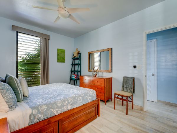 Poipu Stunning Three Bedroom Oceanfront Vacation Condo