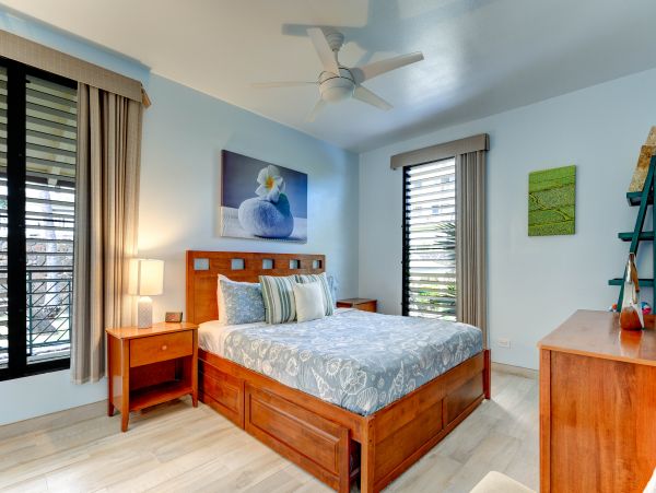 Poipu Stunning Three Bedroom Oceanfront Vacation Condo
