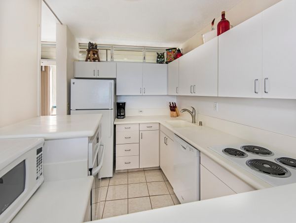 Honolulu Diamond Head Kahala Condo 1001171