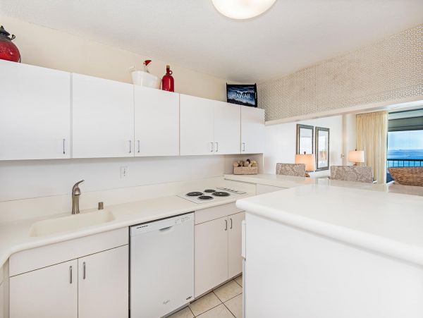 Honolulu Diamond Head Kahala Condo 1001171