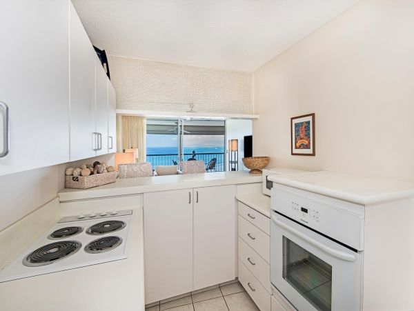 Honolulu Diamond Head Kahala Condo 1001171