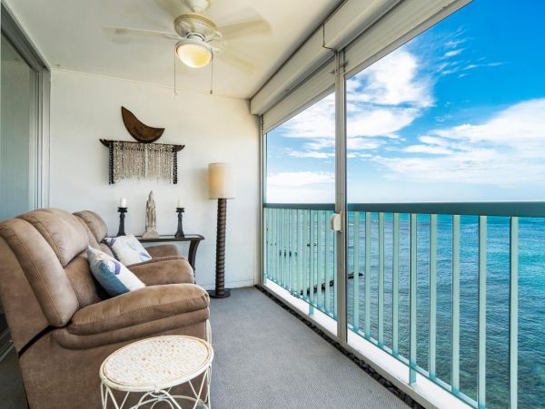 Honolulu Diamond Head Kahala Condo 1001175