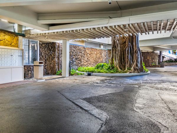 Honolulu Diamond Head Kahala Condo 1001175