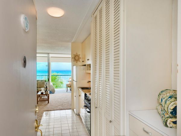 Honolulu Diamond Head Kahala Condo 1001189
