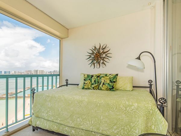 Honolulu Diamond Head Kahala Condo 1001209