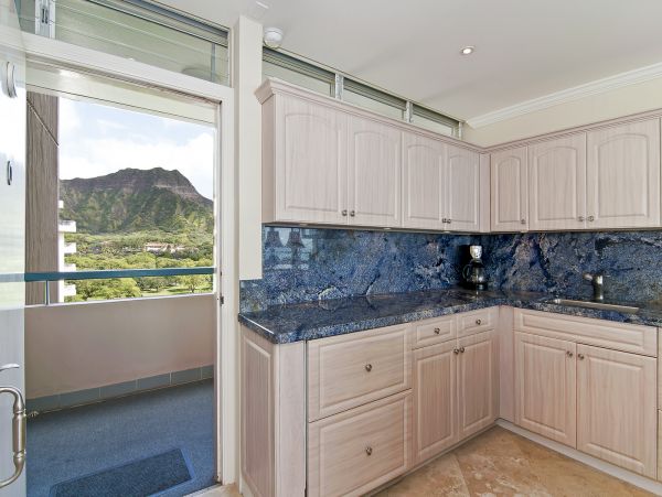 Honolulu Diamond Head Kahala Condo 1001211