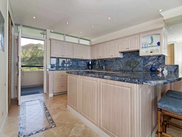 Honolulu Diamond Head Kahala Condo 1001211