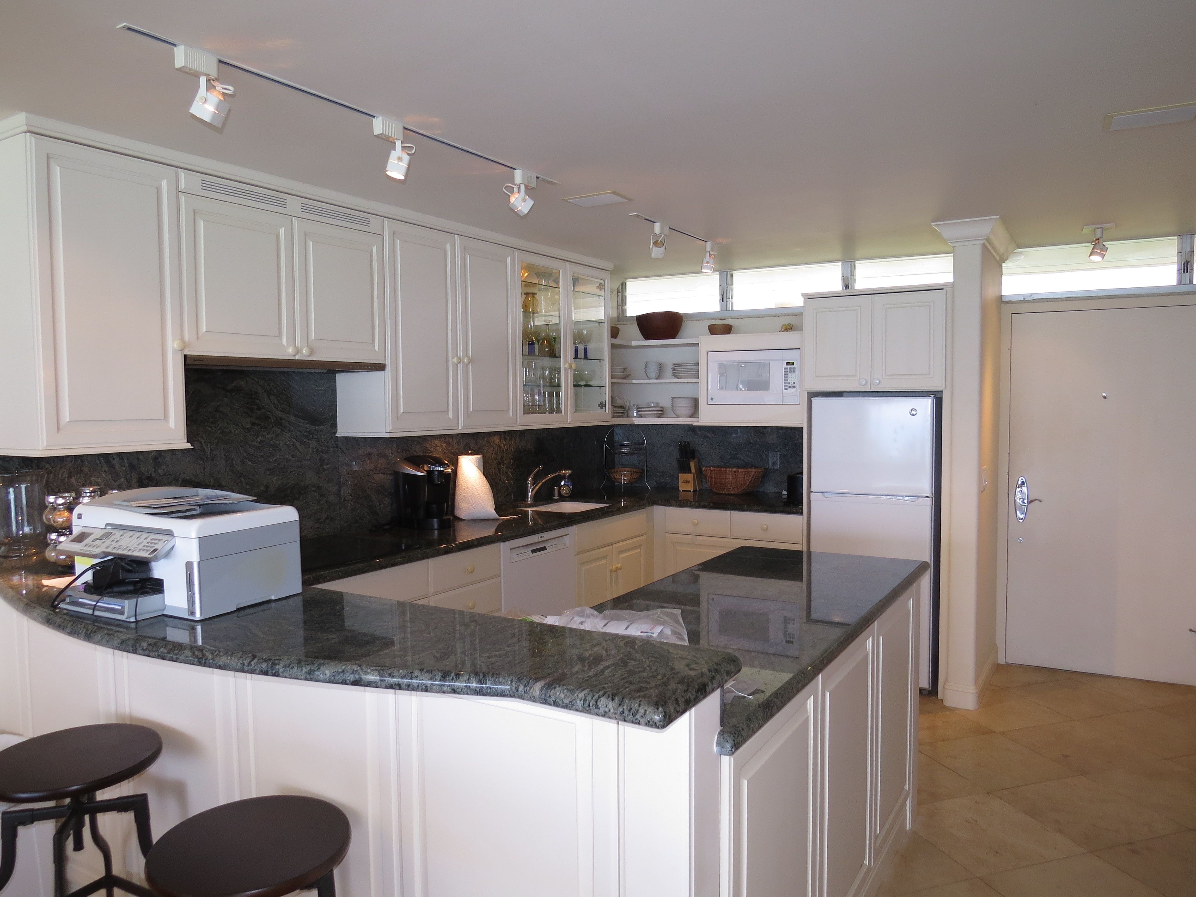 Honolulu Diamond Head Kahala Condo 1001217