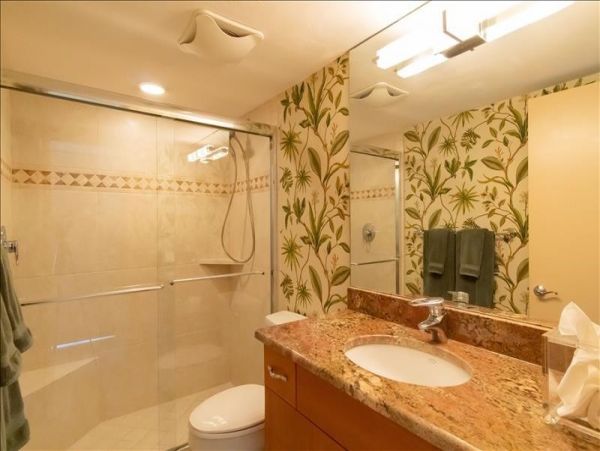 Beach Vacation Condo on Marco Island Sleeps Four Guests