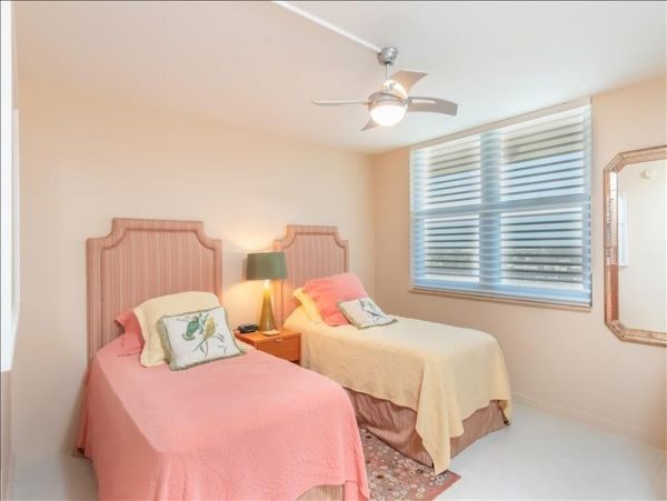 Beach Vacation Condo on Marco Island Sleeps Four Guests