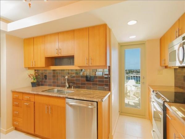 Beach Vacation Condo on Marco Island Sleeps Four Guests