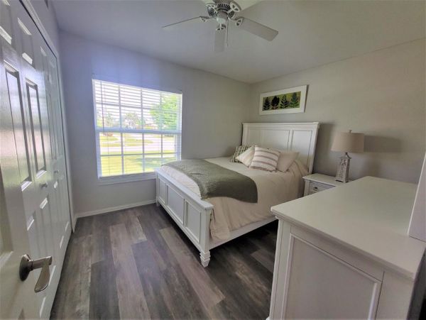 Three Bedroom Vacation Home in Marco Island With Pool