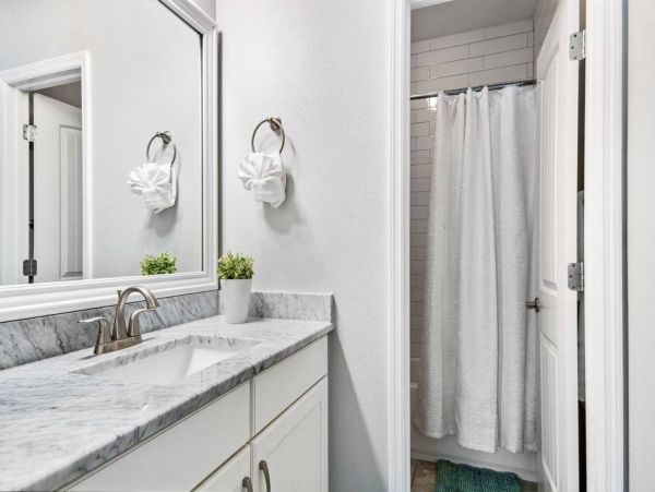 Redington Beach Vacation Home Short Walk to Beach 9 Guests