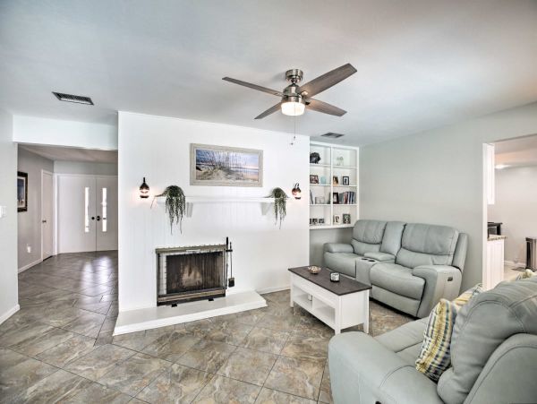 Canal-Front Vacation Home w/Pool & Boat Dock in Fort Myers