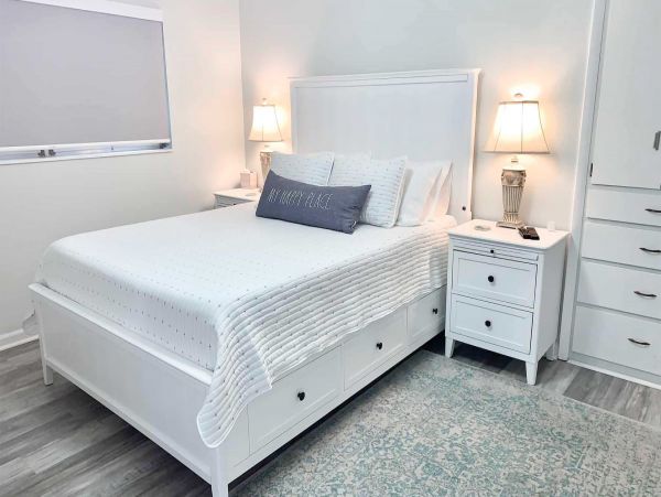 Canal-Front Vacation Home w/Pool & Boat Dock in Fort Myers