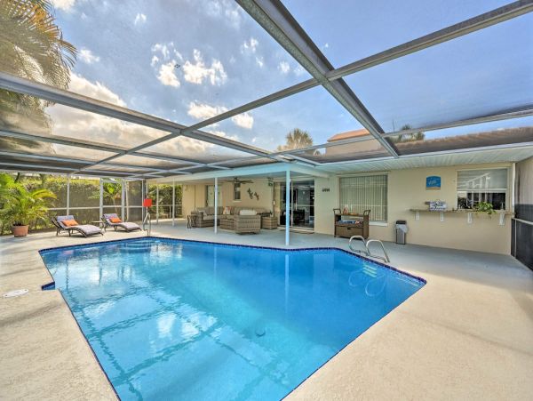 Canal-Front Vacation Home w/Pool & Boat Dock in Fort Myers