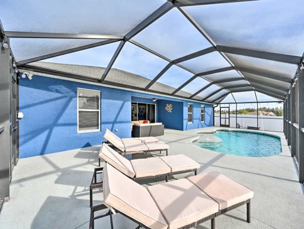 Cape Coral Vacation Home with Private Caged Pool