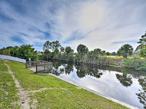 Cape Coral Vacation Home with Private Caged Pool