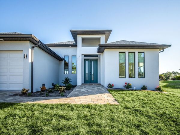 Canal View Vacation Home in Rotonda West Three Bedroom