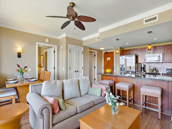 Kaanapali Oceanfront One Bedroom Beach Rental Condo Sleeps 4