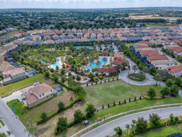 Solterra Resort 3 miles to Reunion 9 miles to Disney